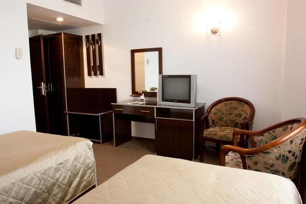 Denisa Hotel أوتوبين المظهر الخارجي الصورة