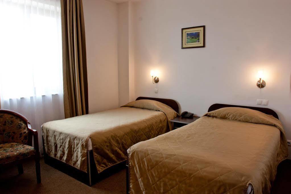 Denisa Hotel أوتوبين المظهر الخارجي الصورة
